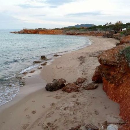 Sunshine'S House Near The Beach, 10 Min From The Airport Artemida  Exteriör bild