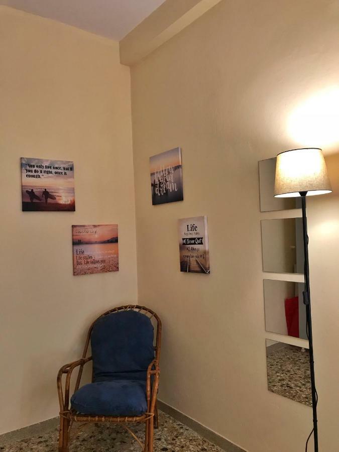 Sunshine'S House Near The Beach, 10 Min From The Airport Artemida  Exteriör bild