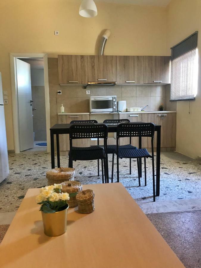 Sunshine'S House Near The Beach, 10 Min From The Airport Artemida  Exteriör bild